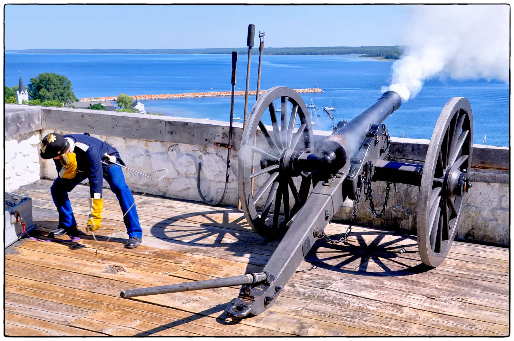 A cannon demonstrations